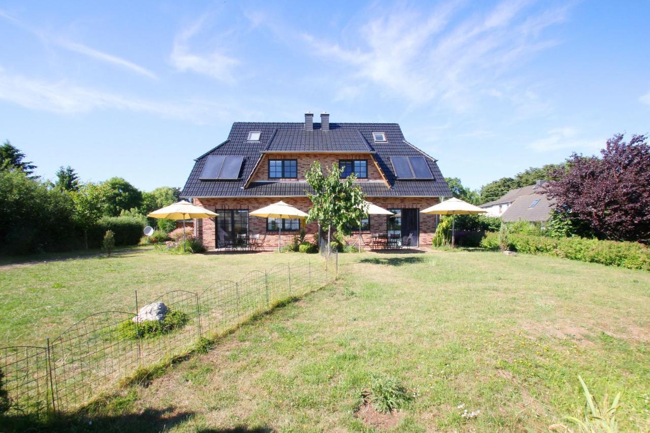 Ostseehaus Odin Doppelhaushaelfte Wiek auf Rügen Exterior foto